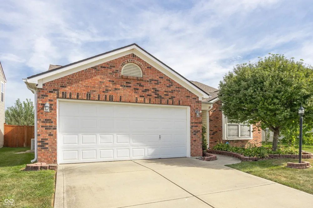 12476 Deerview Drive Noblesville, IN 46060