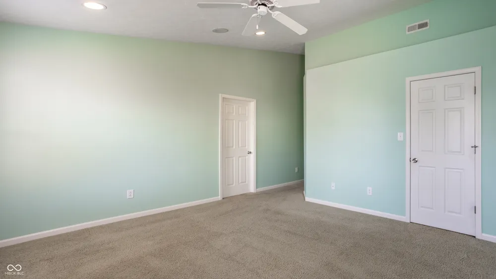 12476 Deerview Drive Noblesville, IN 46060