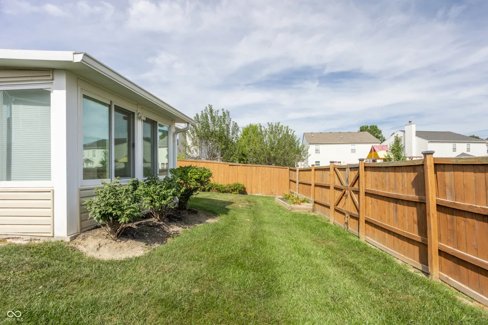 12476 Deerview Drive Noblesville, IN 46060