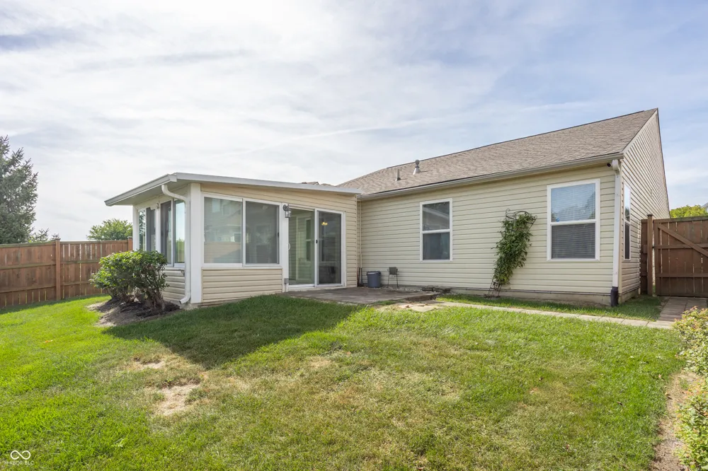12476 Deerview Drive Noblesville, IN 46060