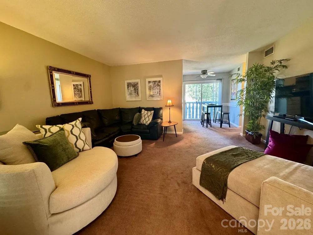 1905 Meadowlark Lane #32 Charlotte, NC 28210