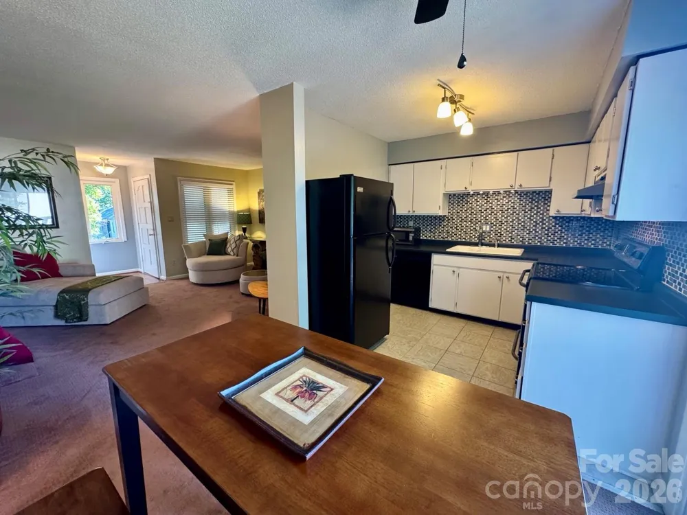 1905 Meadowlark Lane #32 Charlotte, NC 28210