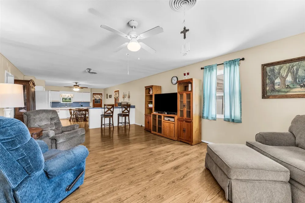 896 Randy Drive Woodway, TX 76712