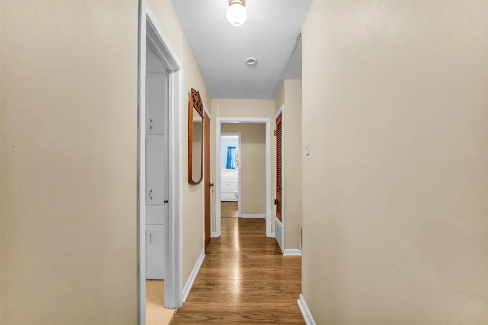 896 Randy Drive Woodway, TX 76712
