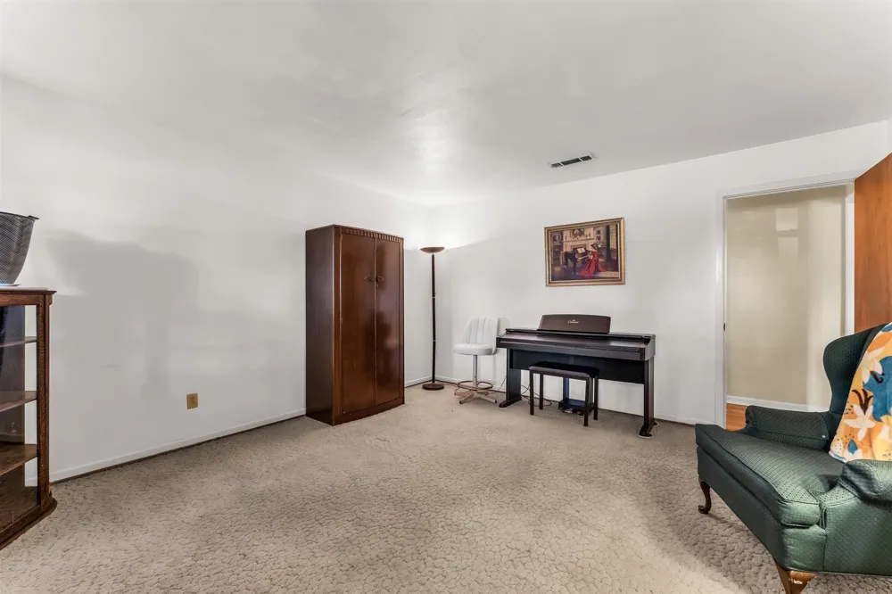 896 Randy Drive Woodway, TX 76712