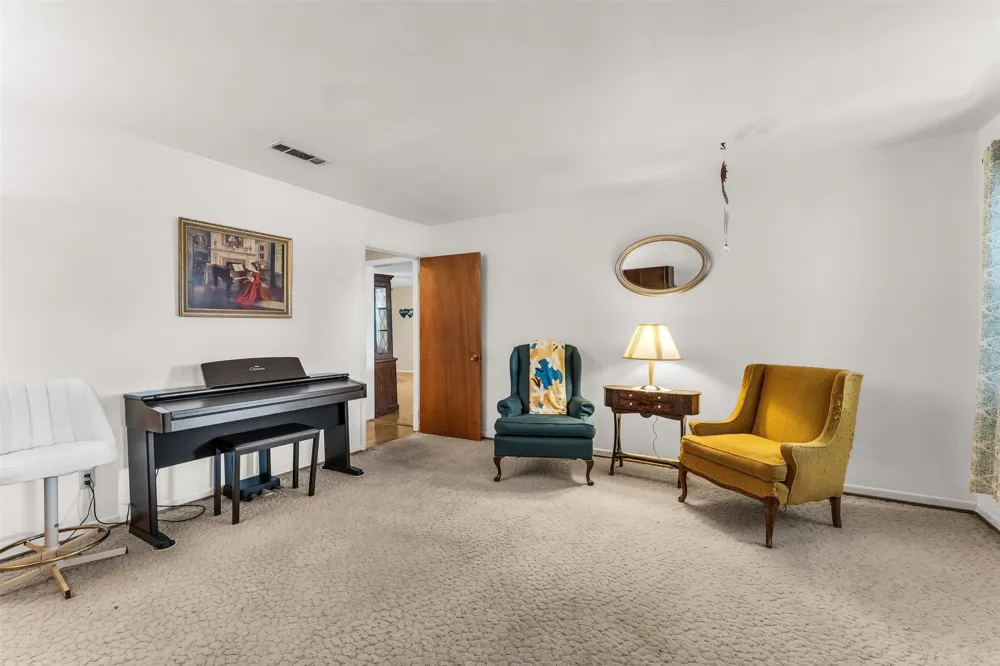 896 Randy Drive Woodway, TX 76712