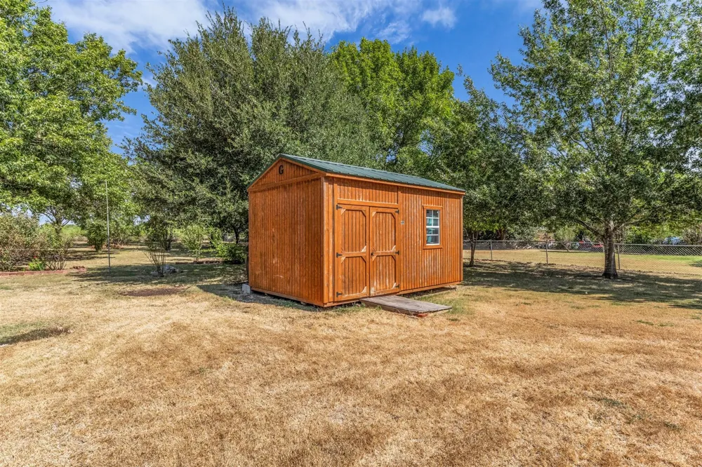 896 Randy Drive Woodway, TX 76712