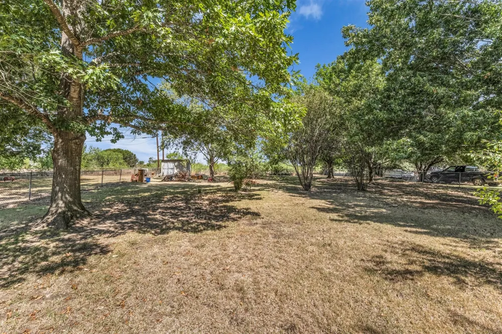 896 Randy Drive Woodway, TX 76712