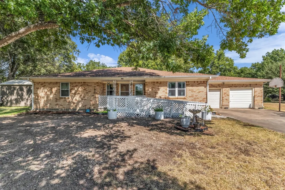 896 Randy Drive Woodway, TX 76712