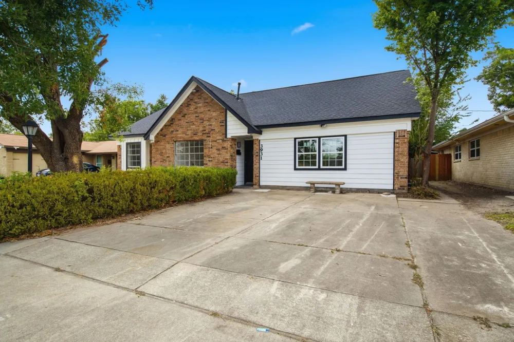 3931 Tiffany Drive Houston, TX 77045