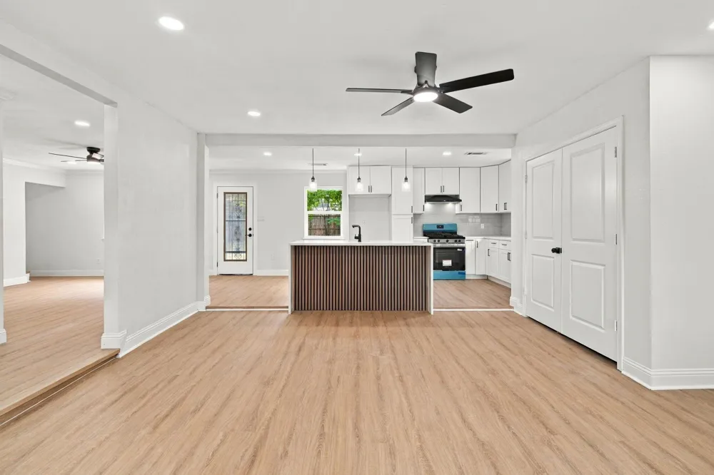 3931 Tiffany Drive Houston, TX 77045