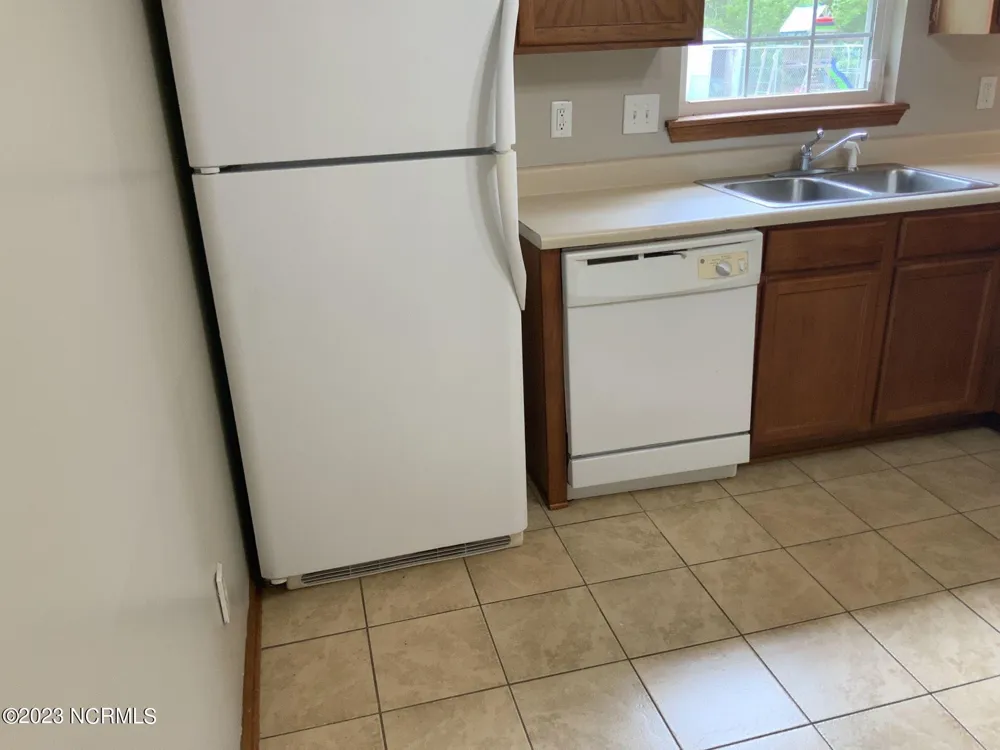 110 Littleleaf Court Jacksonville, NC 28540