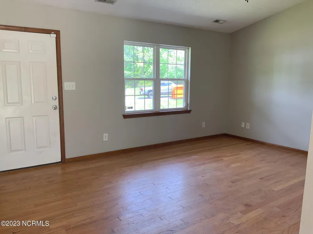 110 Littleleaf Court Jacksonville, NC 28540