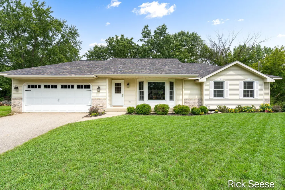 13535 Forest River Drive SE Lowell, MI 49331