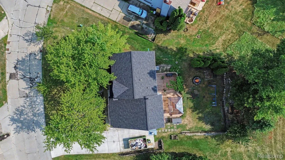1809 Poppleton Drive West Bloomfield Charter Township, MI 48324