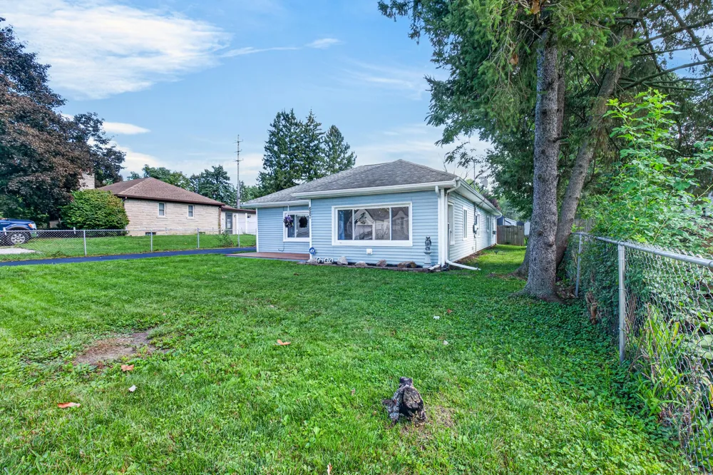 887 Bryant Avenue Jackson City, MI 49202