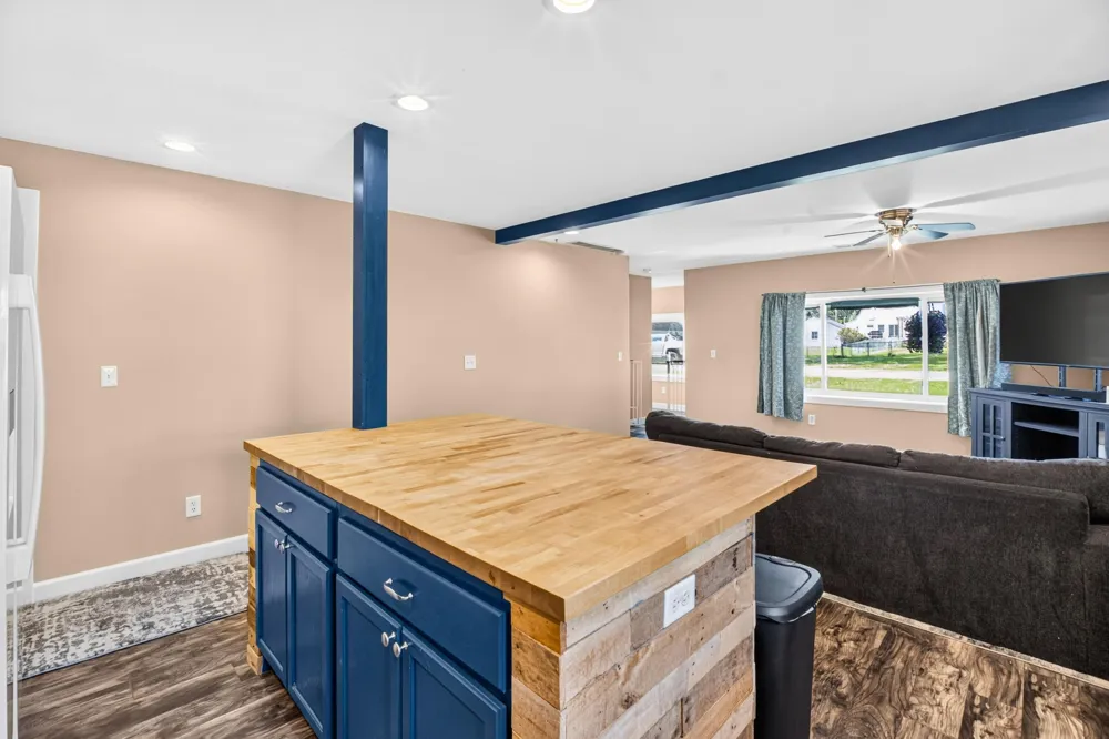 887 Bryant Avenue Jackson City, MI 49202