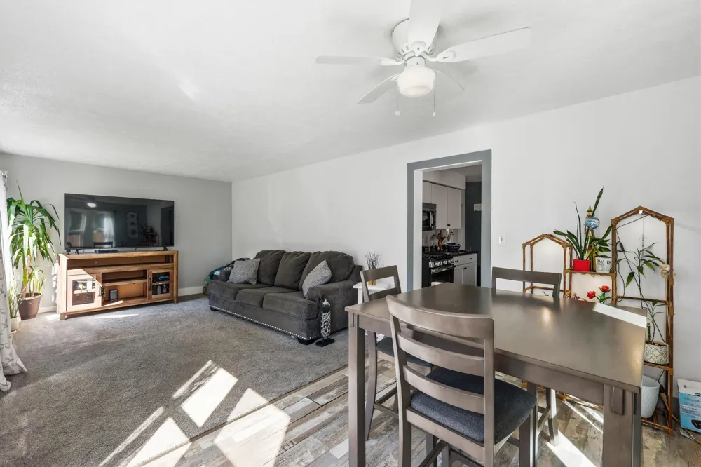 1424 West Street Muskegon Charter Township, MI 49442