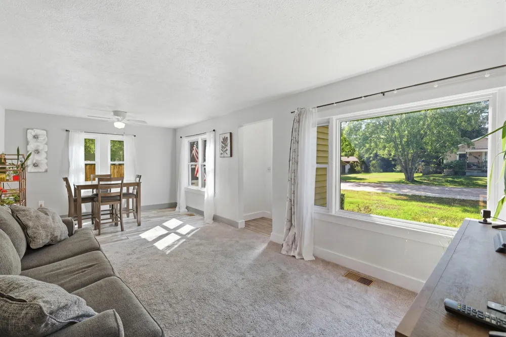 1424 West Street Muskegon Charter Township, MI 49442
