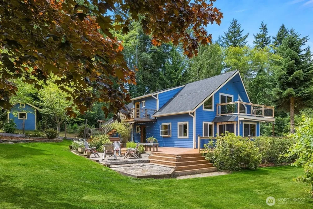 28753 View Drive NE Poulsbo, WA 98370