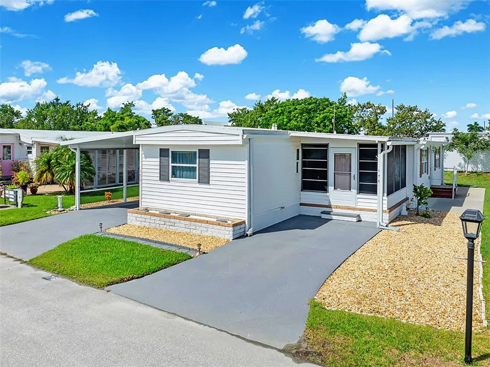 176 W MANATEE LOOP Punta Gorda, FL 33950