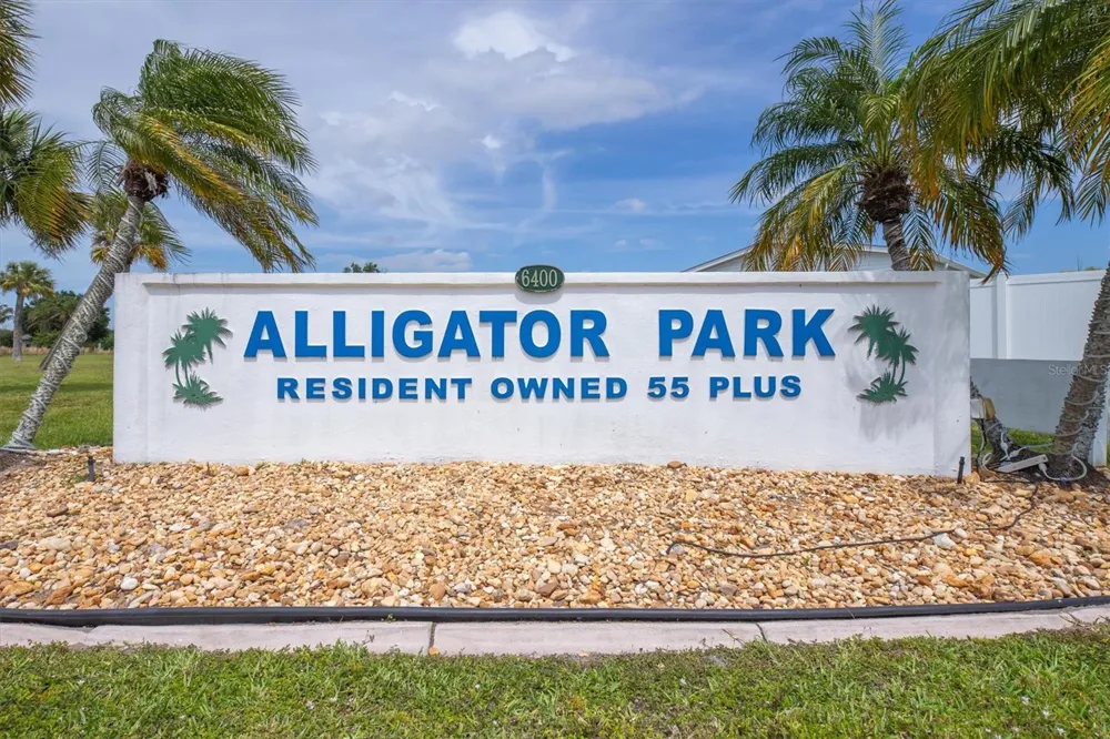 176 W MANATEE LOOP Punta Gorda, FL 33950