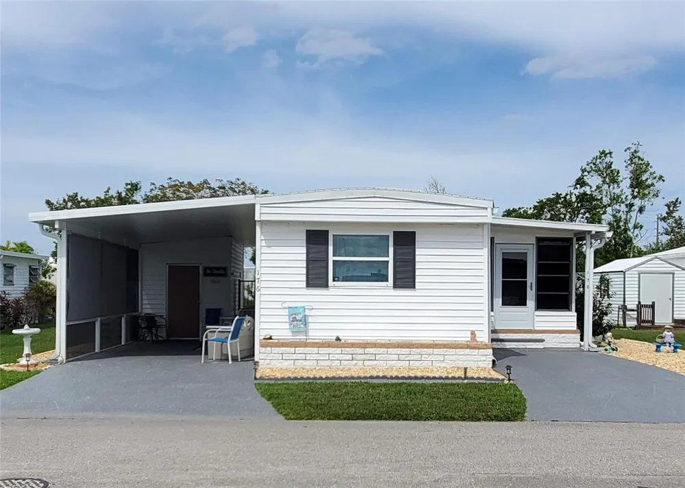 176 W MANATEE LOOP Punta Gorda, FL 33950