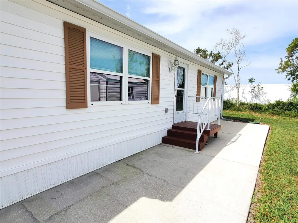176 W MANATEE LOOP Punta Gorda, FL 33950