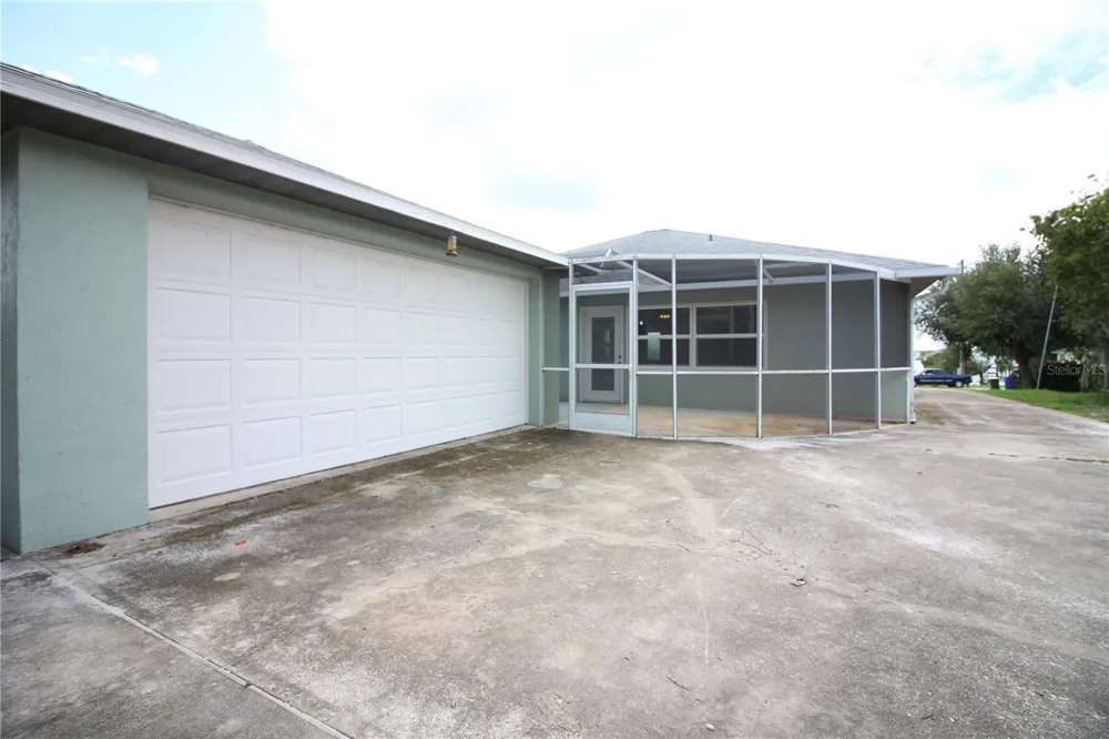 739 LAKE JUNE ROAD Lake Placid, FL 33852