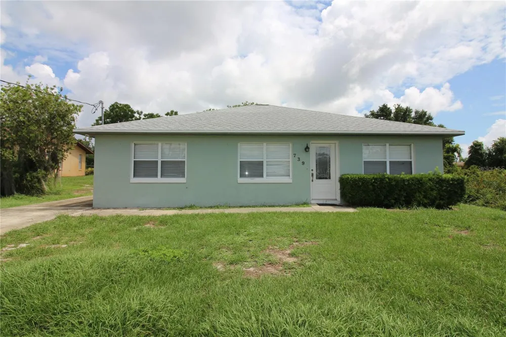 739 LAKE JUNE ROAD Lake Placid, FL 33852