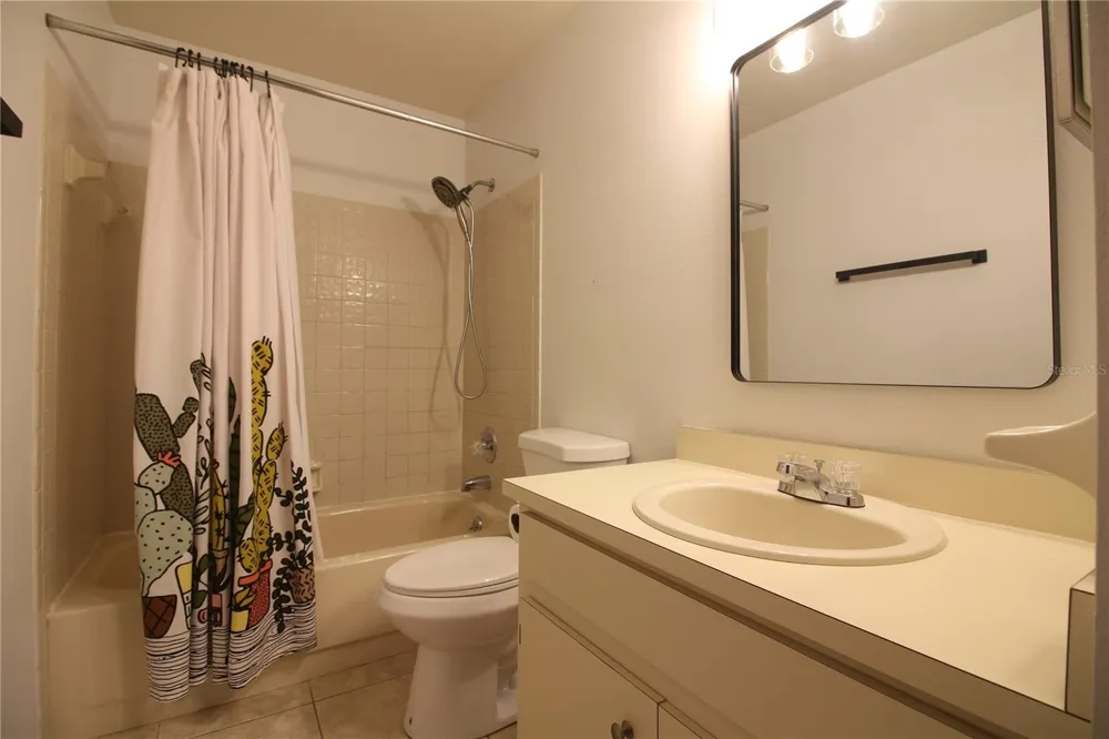 928 WINNIE LANE Lakeland, FL 33813