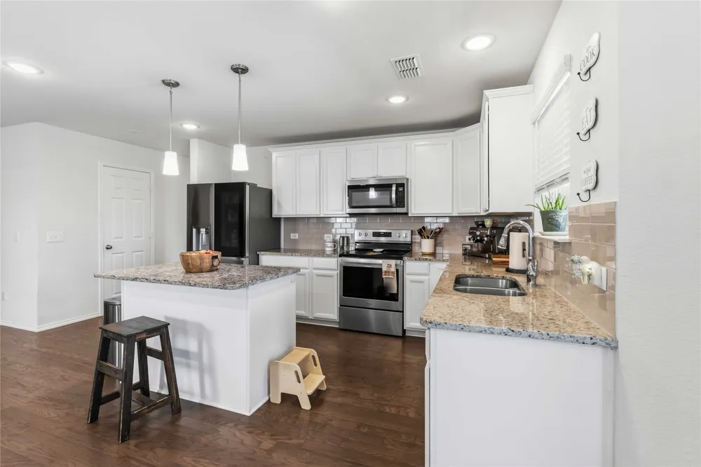 759 Brockwell Bend Forney, TX 75126