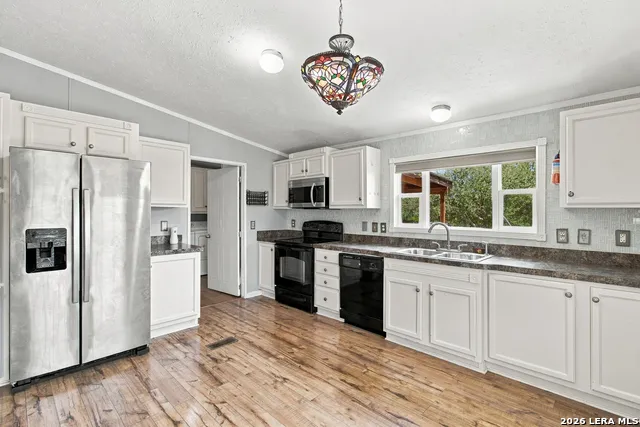327 Pr 1509 Bandera, TX 78003