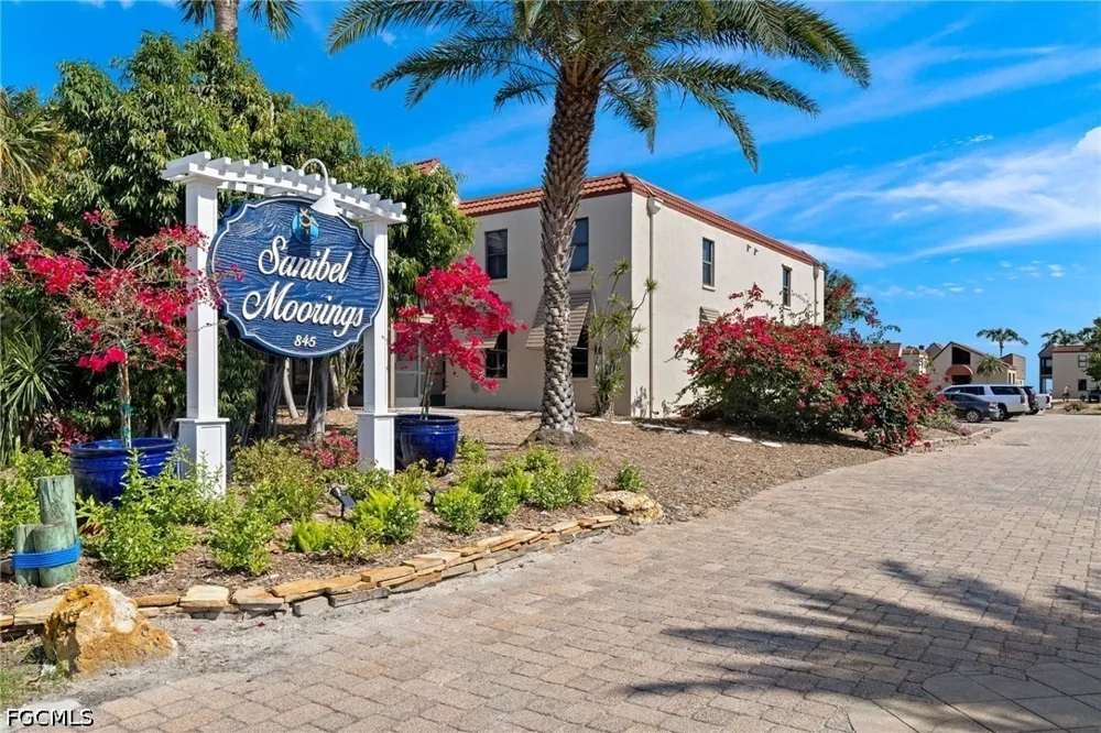 E Gulf Drive #632 Sanibel, FL 33957