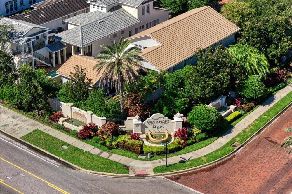 4910 CARRANZA COURT Tampa, FL 33616