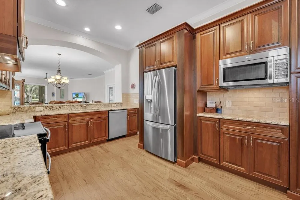 5116 FAIRWAY ONE DRIVE Valrico, FL 33596