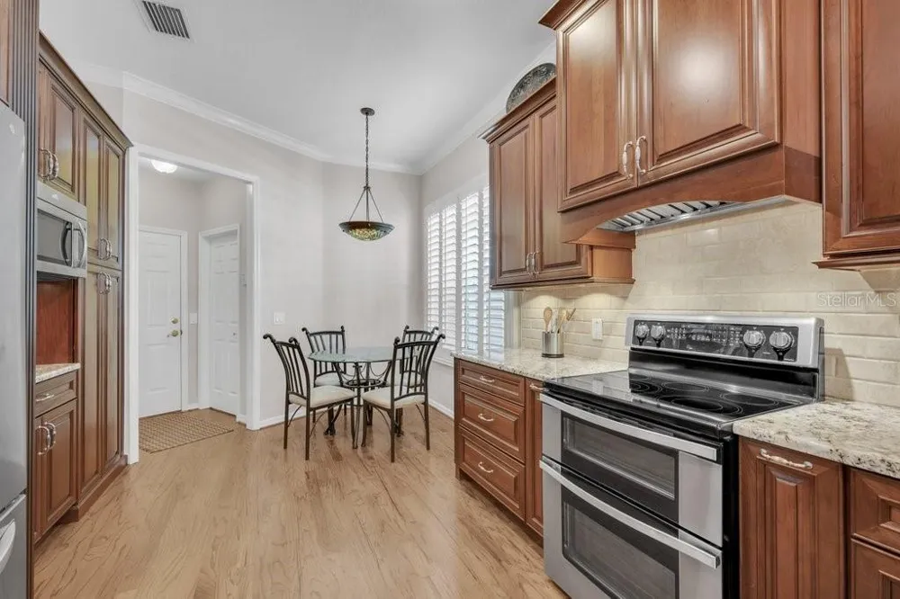 5116 FAIRWAY ONE DRIVE Valrico, FL 33596
