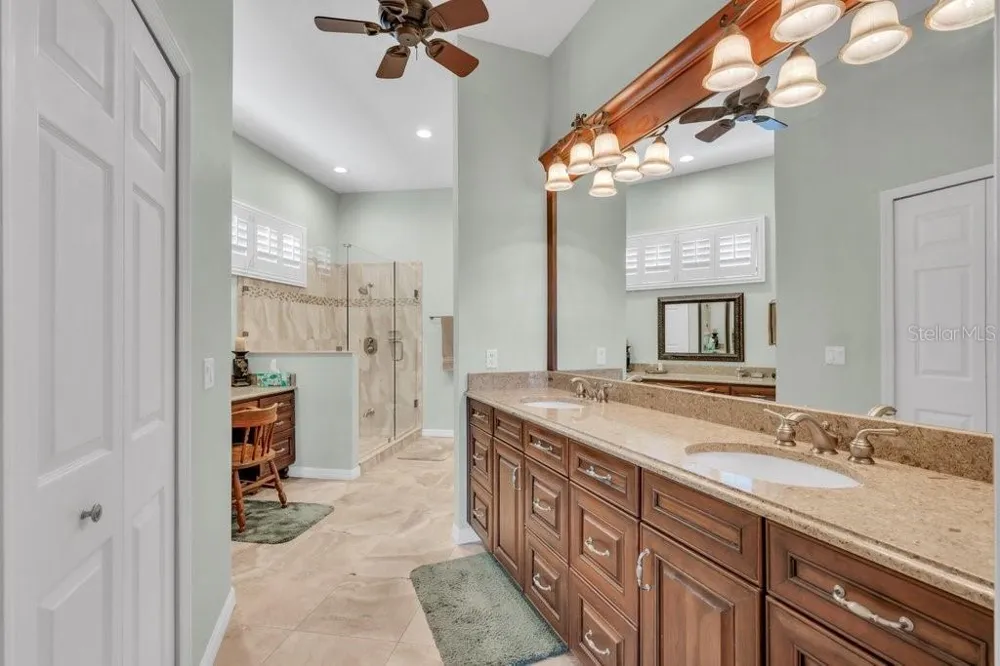 5116 FAIRWAY ONE DRIVE Valrico, FL 33596