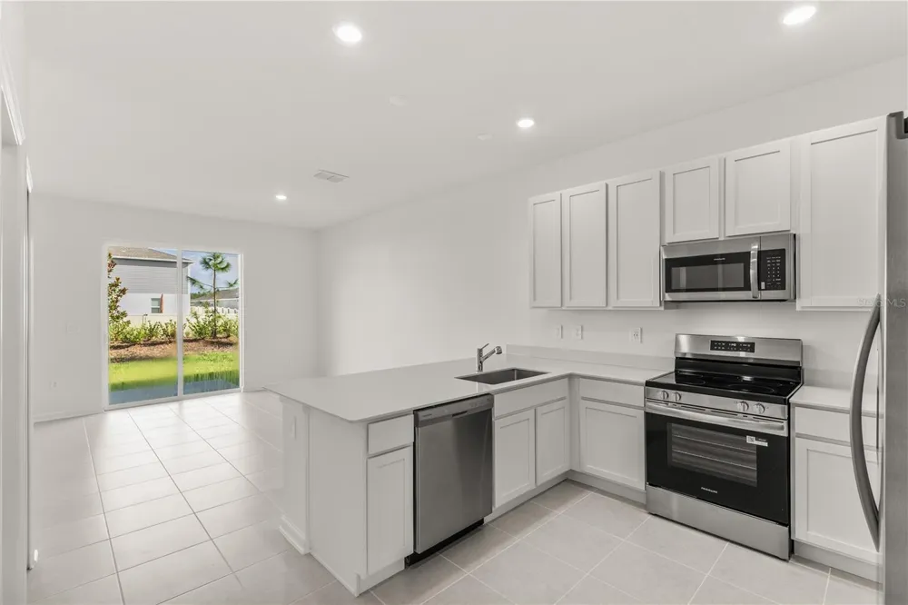 2717 SKYLINE LOOP Kissimmee, FL 34758