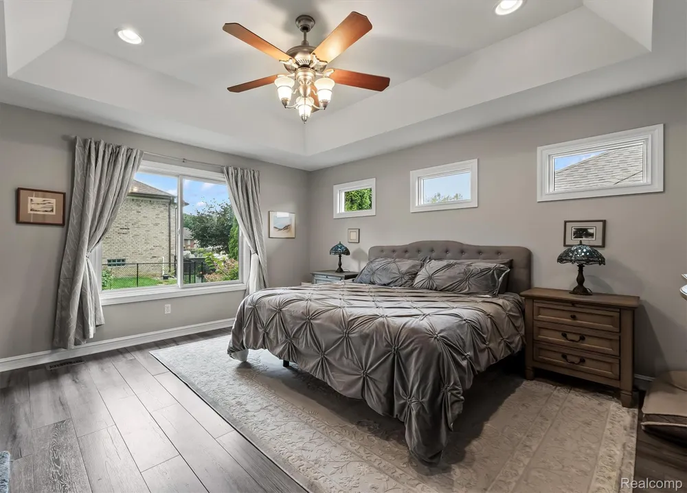 22702 Brantingham Road Macomb Township, MI 48044