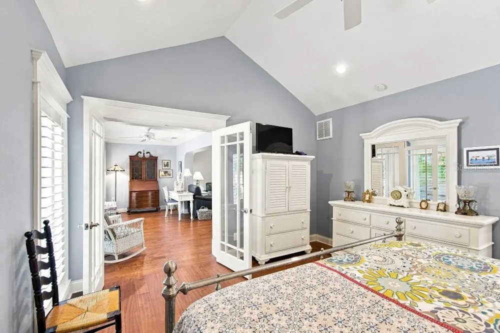 8643 PIPER LANE Seminole, FL 33777