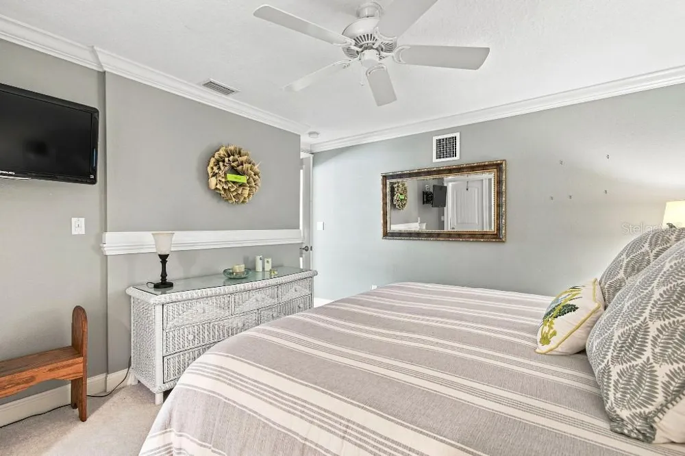 8643 PIPER LANE Seminole, FL 33777