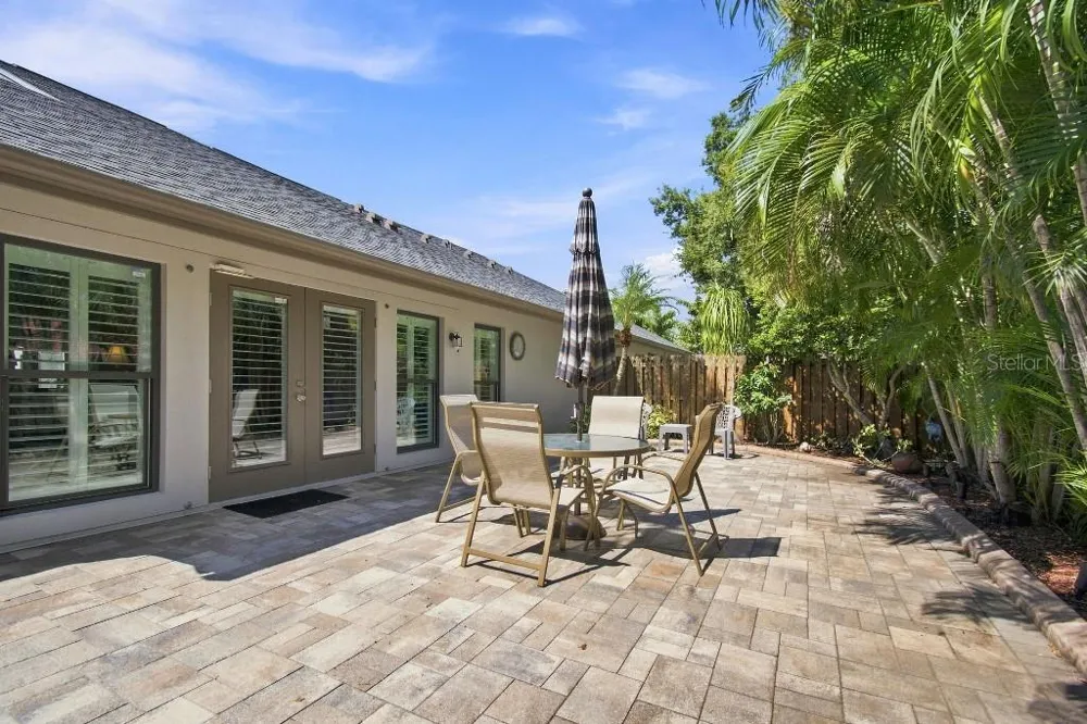 8643 PIPER LANE Seminole, FL 33777