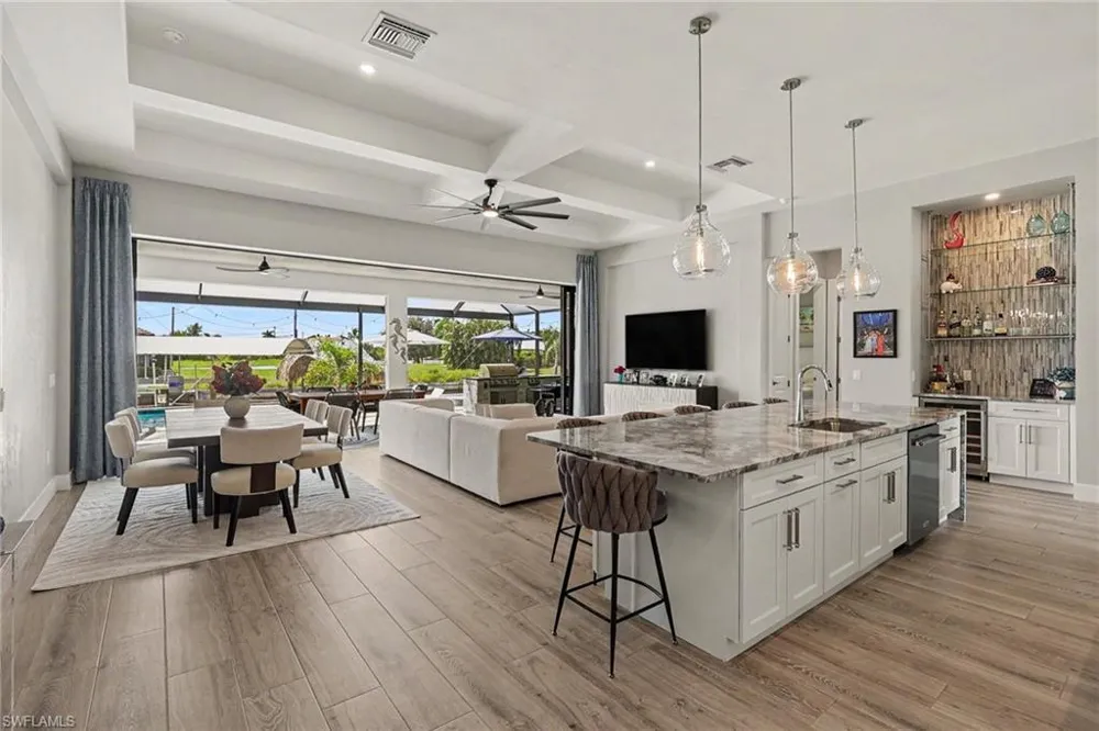 1250 NW 38th Place Cape Coral, FL 33993