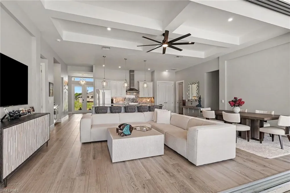 1250 NW 38th Place Cape Coral, FL 33993