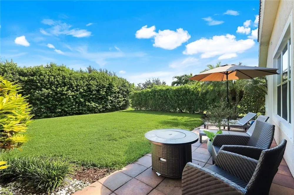2095 Sagebrush Circle Naples, FL 34120