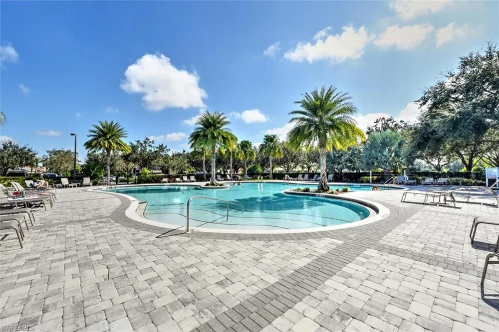 2095 Sagebrush Circle Naples, FL 34120