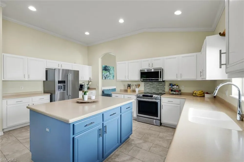 2095 Sagebrush Circle Naples, FL 34120