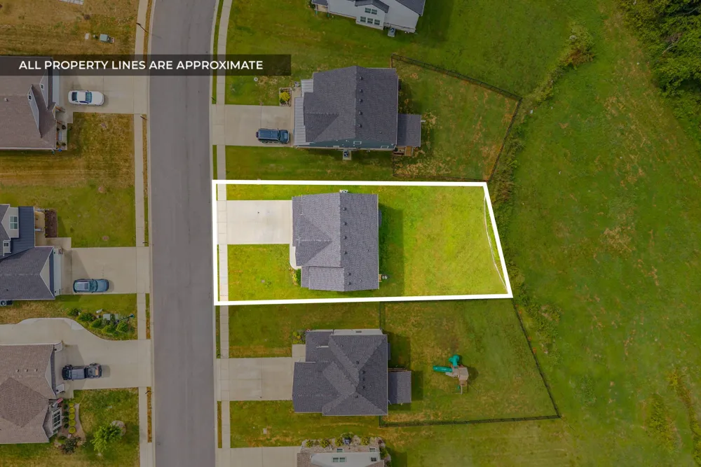 1517 Collins View Way Clarksville, TN 37043