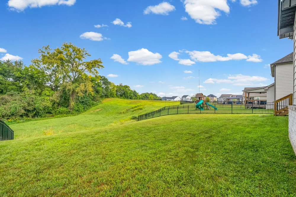1517 Collins View Way Clarksville, TN 37043